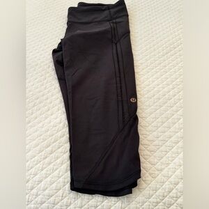 Lululemon capri leggings size 6 black